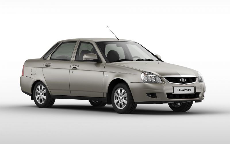 Обзор LADA Priora седан: фотографии интерьера и экстерьера авто