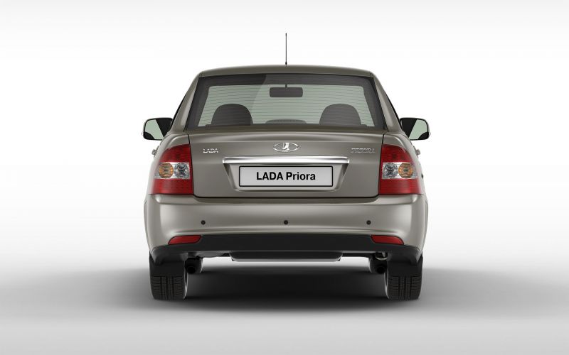Обзор LADA Priora седан: фотографии интерьера и экстерьера авто