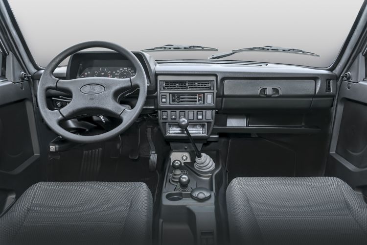 Обзор LADA Niva Legend 3 дв.: фотографии интерьера и экстерьера авто