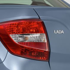 Фото LADA Granta 2011-2018 седан: интерьер и экстерьер автомобиля