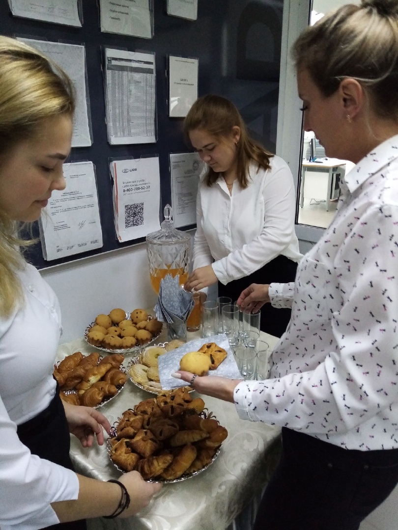 LADA DAY SERVIS