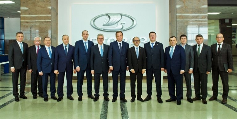 АВТОВАЗ принял руководство и губернаторов ПФО