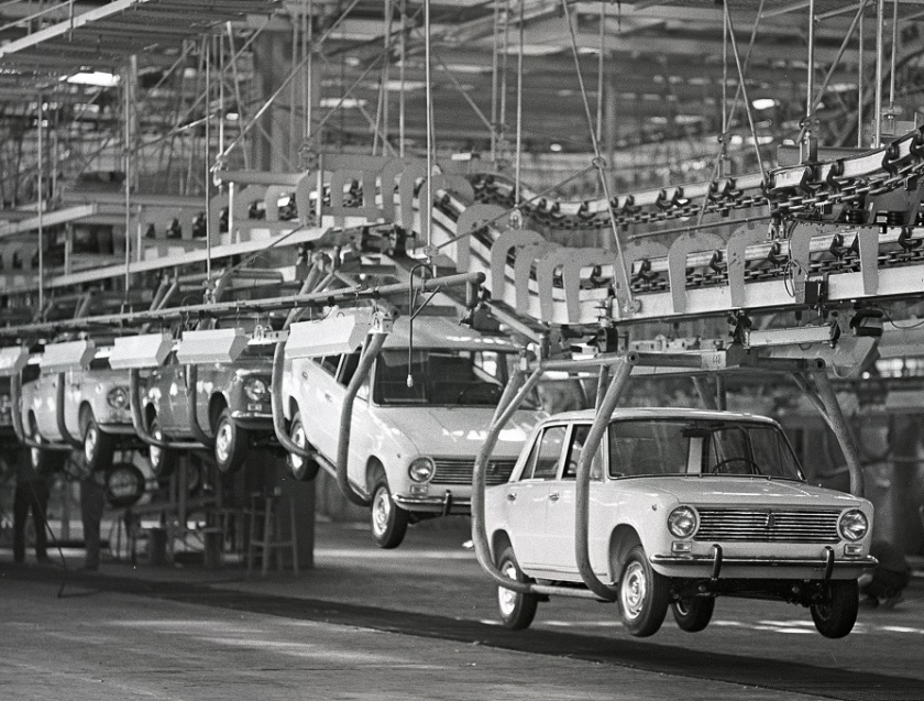 LADA: 50 лет истории