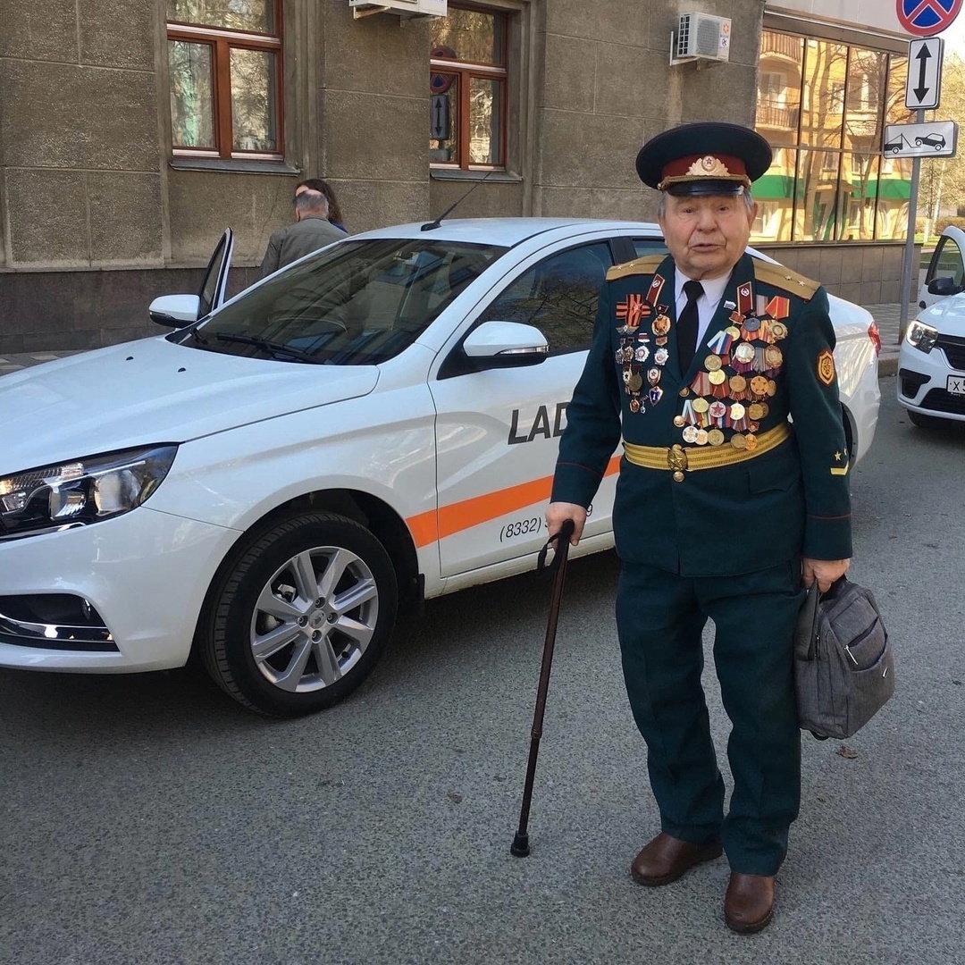 Режим работы в праздничные дни