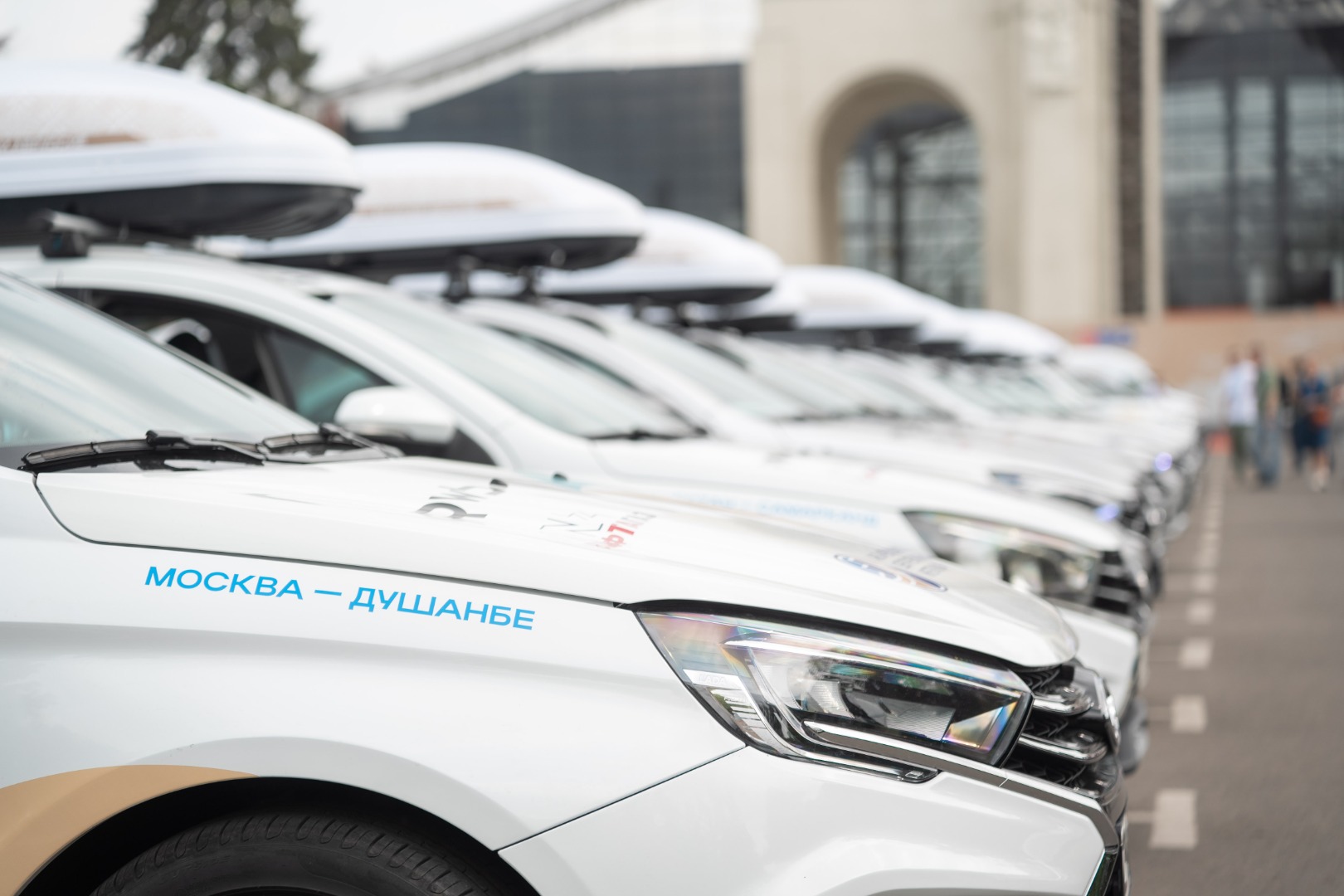 LADA ОТПРАВЛЯЕТСЯ В СЕРДЦЕ ЕВРАЗИИ