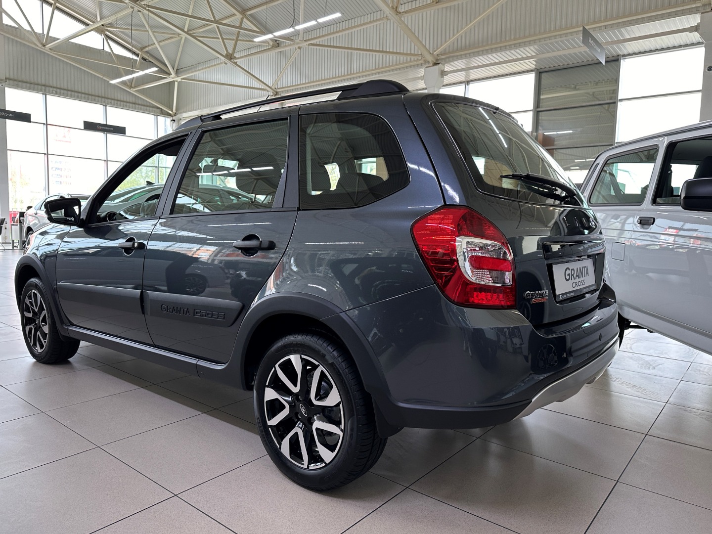 photo-https://static.lada.ru/files/sd/1879/gallery/31803db2-d1c5-4960-8df5-8eef2cff9d2e.jpeg