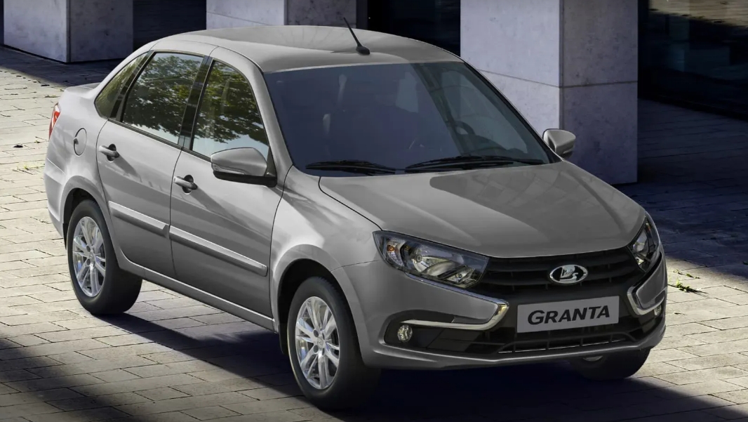 Как завести машину LADA?