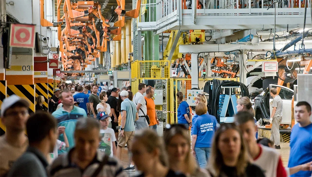 АВТОВАЗ ОТКРЫВАЕТ СВОИ ДВЕРИ: 59 ЛЕТ ИСТОРИИ, ТЕХНОЛОГИЙ И СПОРТА