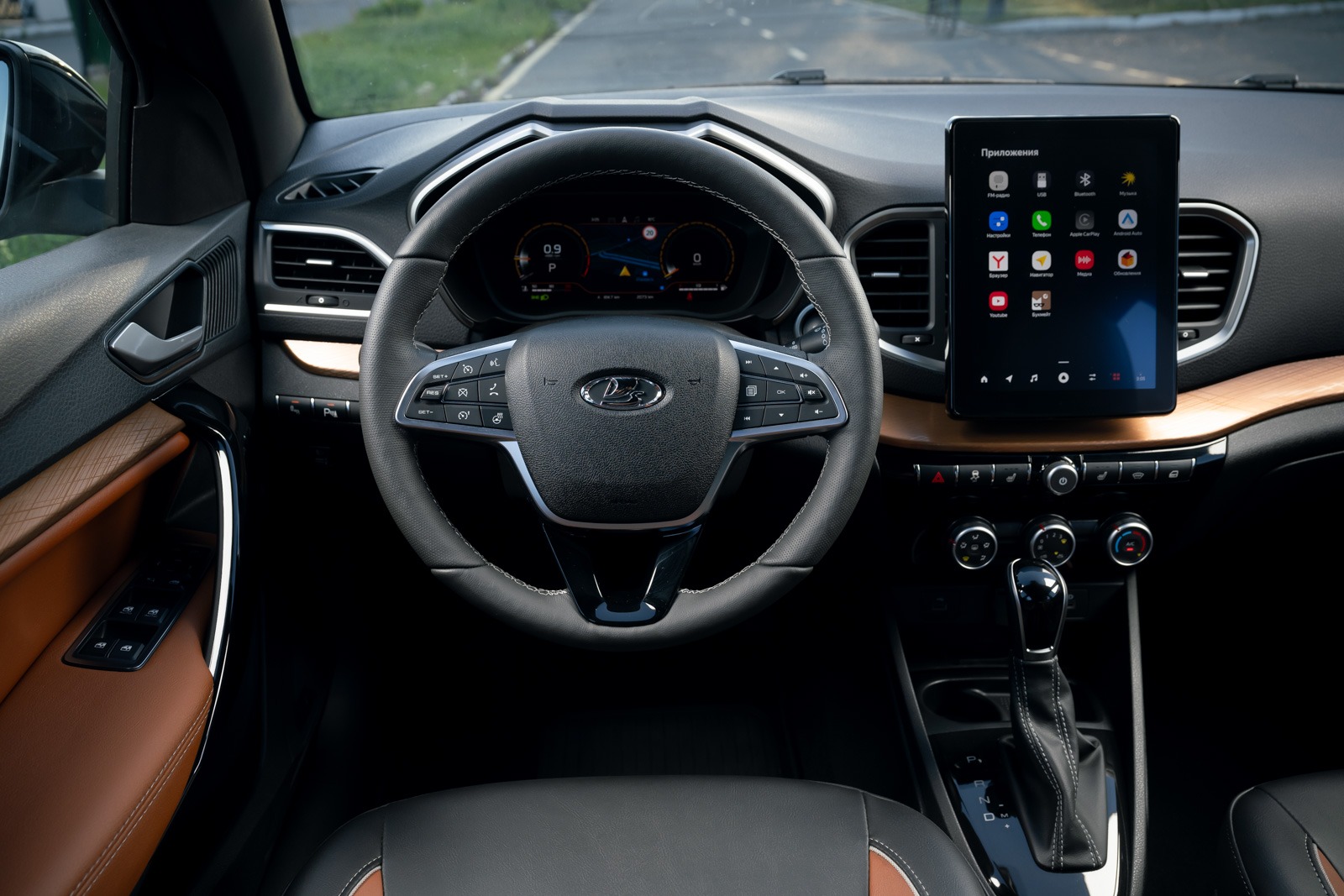 photo-https://static.lada.ru/files/sd/2298/gallery/dfc4cc35-b186-4dd4-b487-e36eff665dc2.jpeg