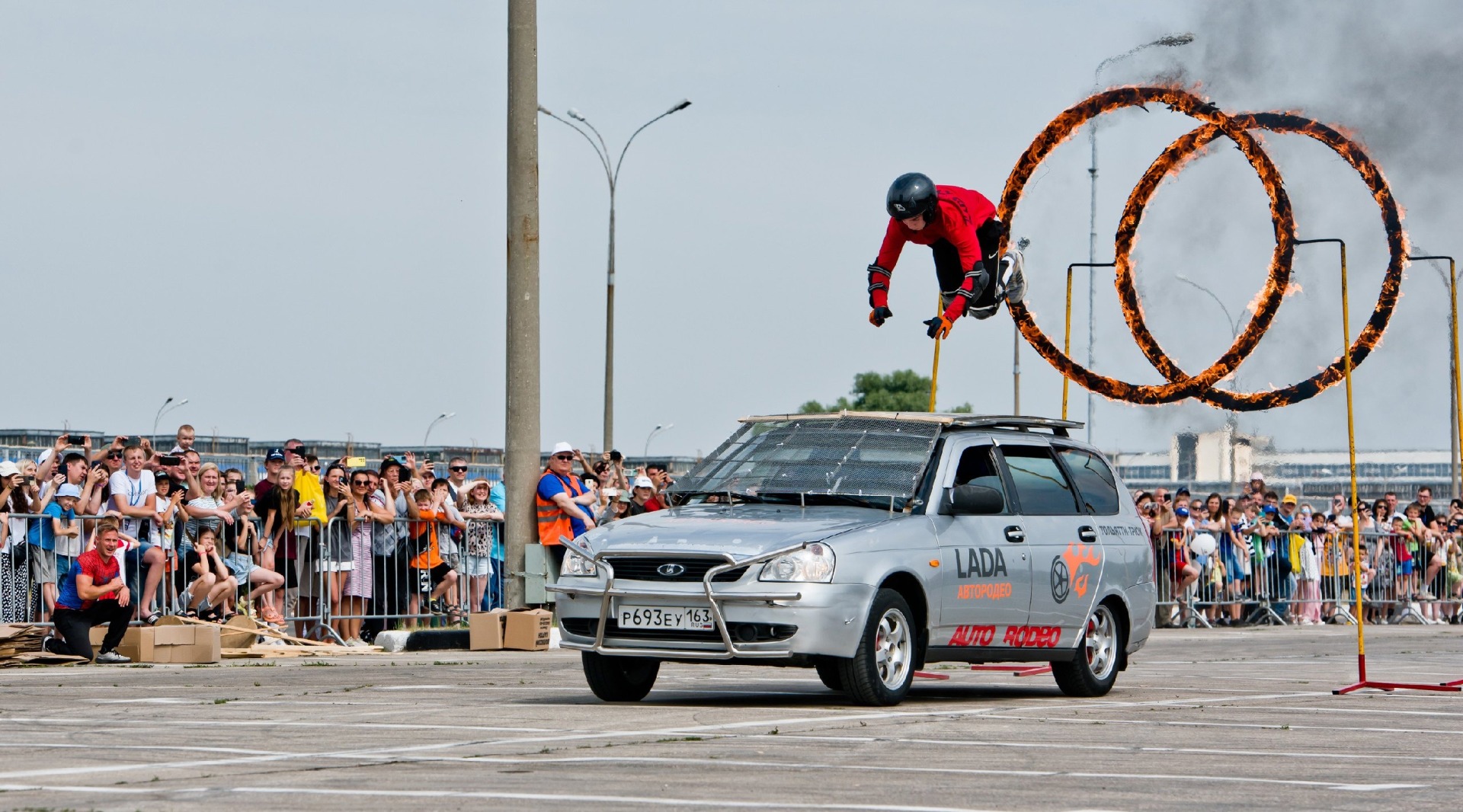 photo-https://static.lada.ru/files/sd/38351548/gallery/4a9b0b31-d43c-4bb8-8e9b-6828efc09ed3.jpeg