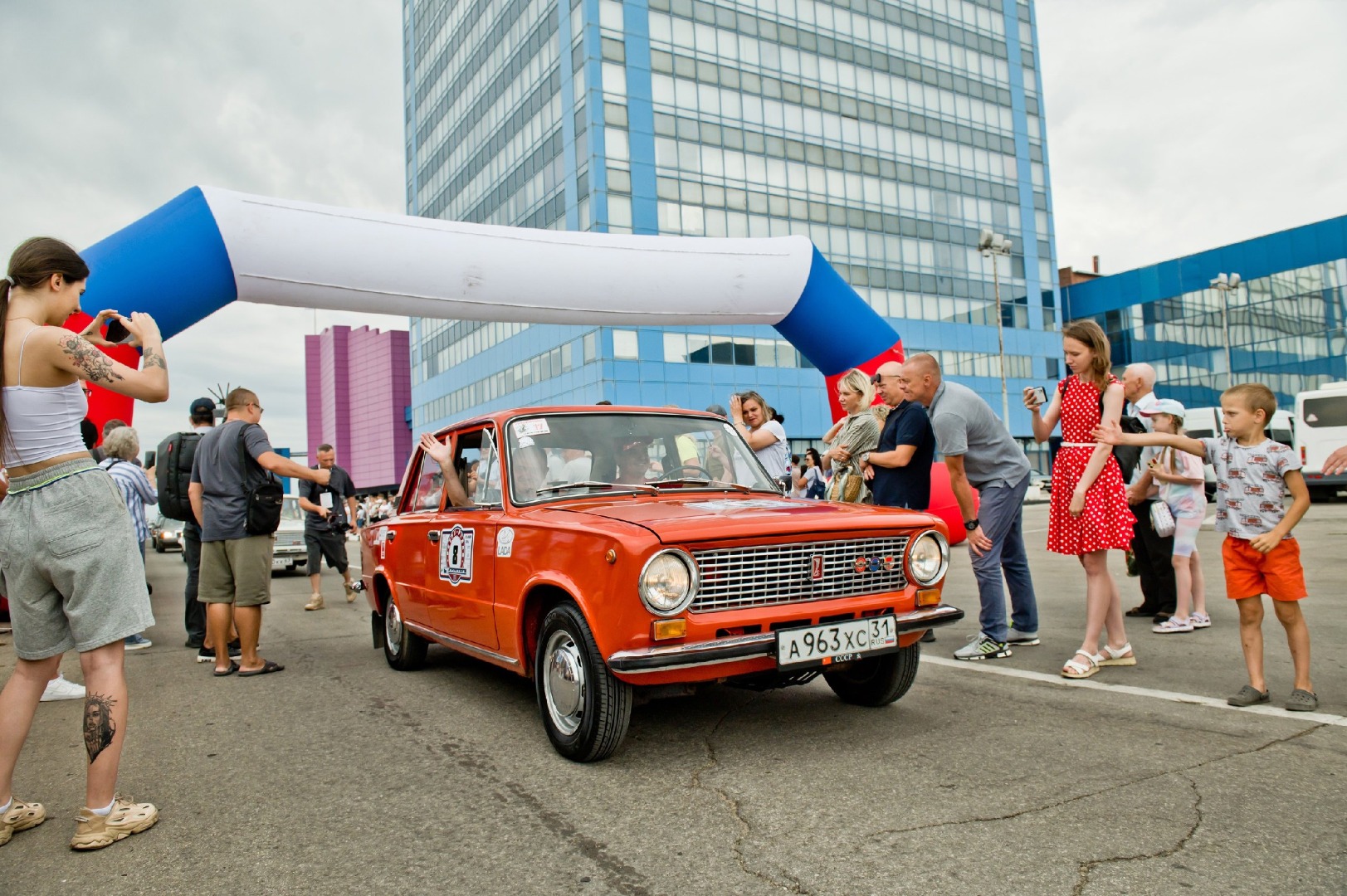 photo-https://static.lada.ru/files/sd/38351548/gallery/be26f505-04a8-4ee4-bacf-96a952deafda.jpeg