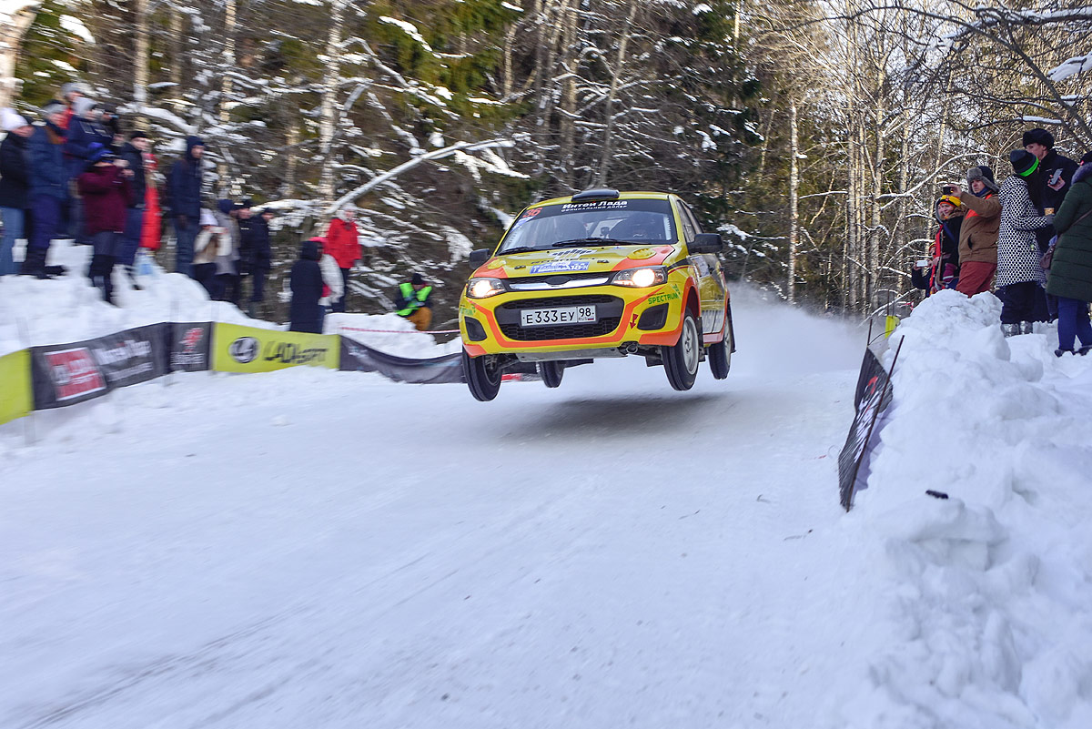 Убедительная победа LADA Sport ROSNEFT на ледовых дорогах Карелии