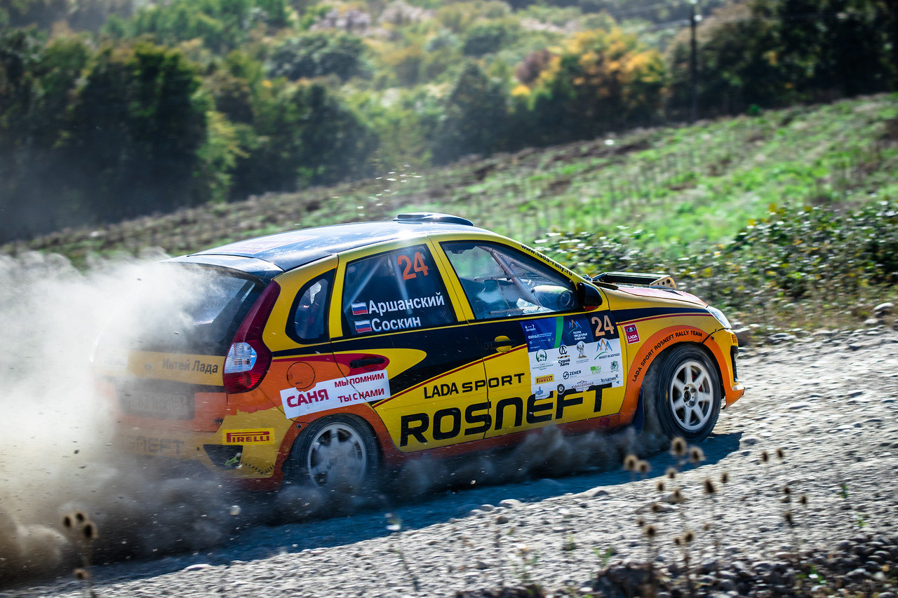 Окончание гоночного раллийного сезона ознаменовалось победой LADA SPORT ROSNEFT во всех классах