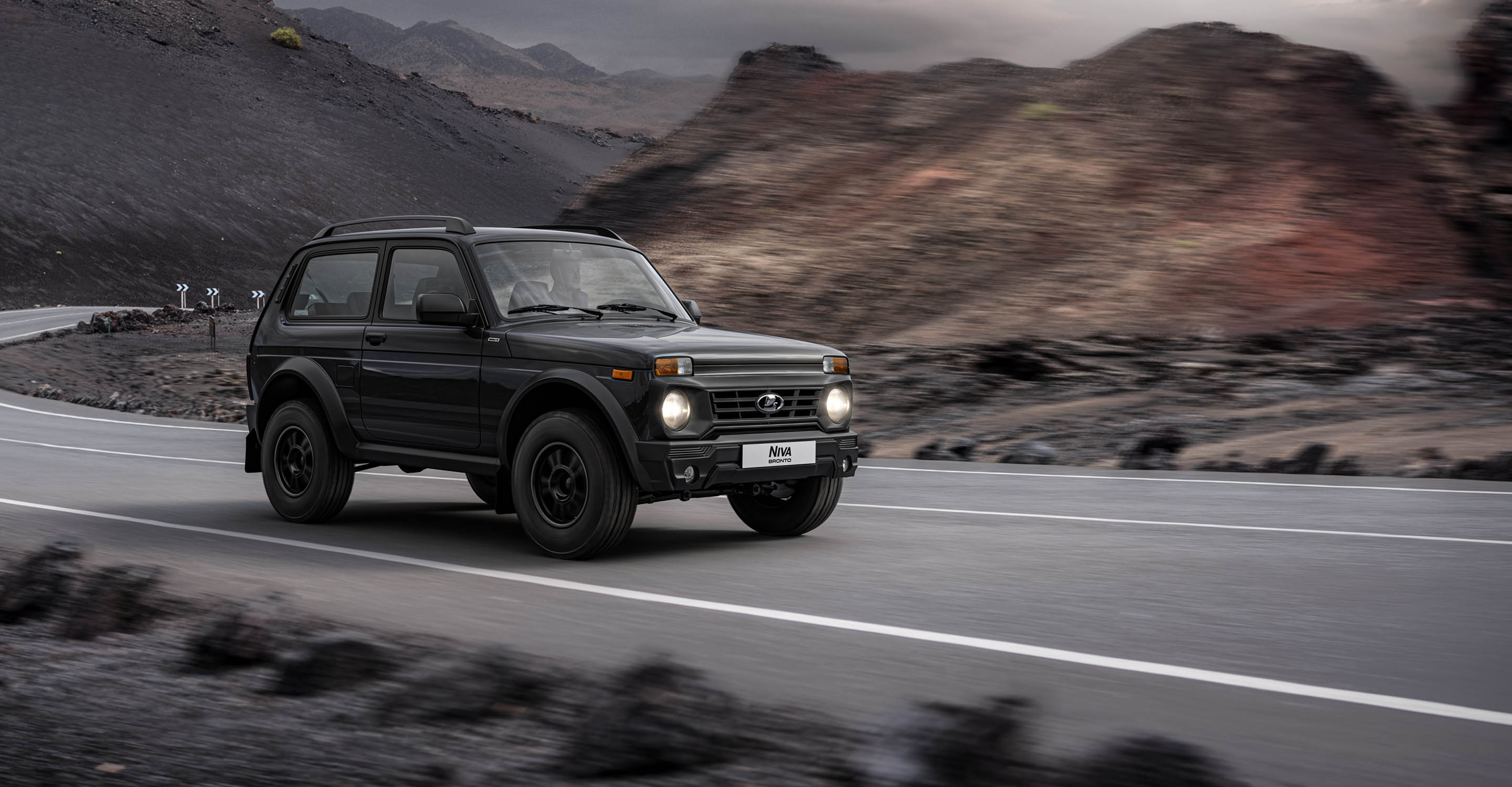 Нива легенд комплектации. Niva Legend Bronto. Lada Niva Legend 3 дв. Новая Нива Бронто 2021. Лада Нива легенд Бронто 2021.