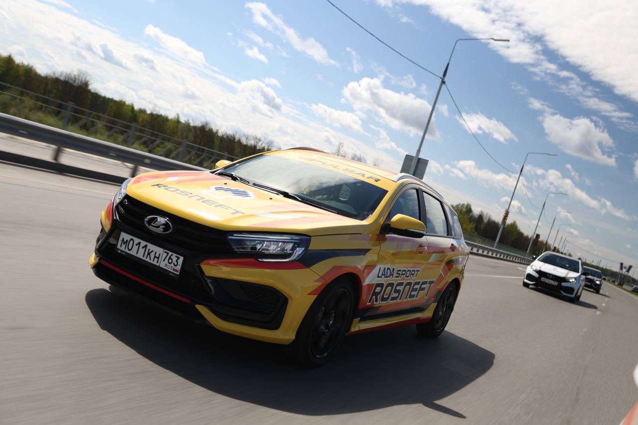 photo-https://static.lada.ru/files/sd/48414200/gallery/fc37c4f2-5d37-40a3-9cb0-6510a89224f2.jpeg