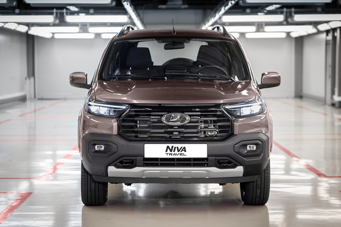 АВТОВАЗ представил фотографии обновлённой версии внедорожника LADA NIVA Travel