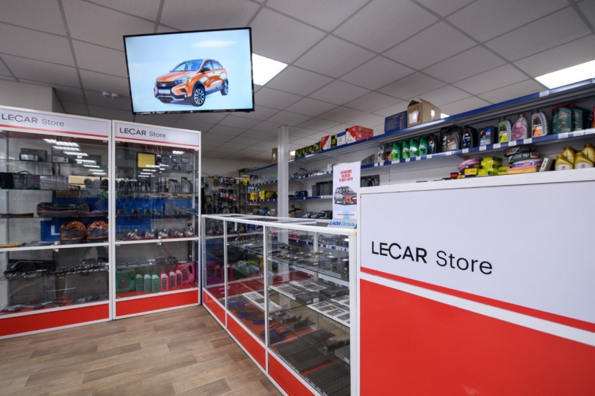 LADA DЕТАЛЬ ТРАНСФОРМИРУЕТСЯ В НОВЫЙ МУЛЬТИБРЕНДОВЫЙ ФОРМАТ LECAR STORE