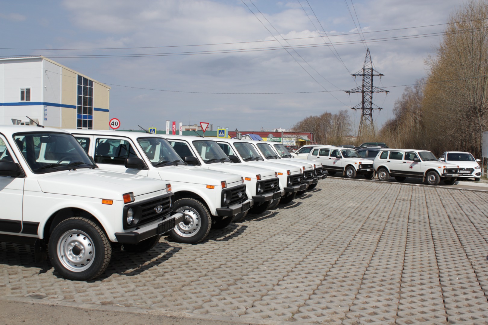 24 LADA Niva Legend в помощь врачам республики - Авторегион - дилер LADA в  г. Чебоксары