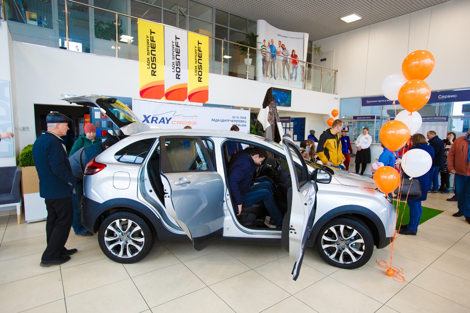СВОЙ В ЛЮБОЙ СРЕДЕ! Презентация в ДЦ ЛАДА центр Череповец LADA XRAY Cross!