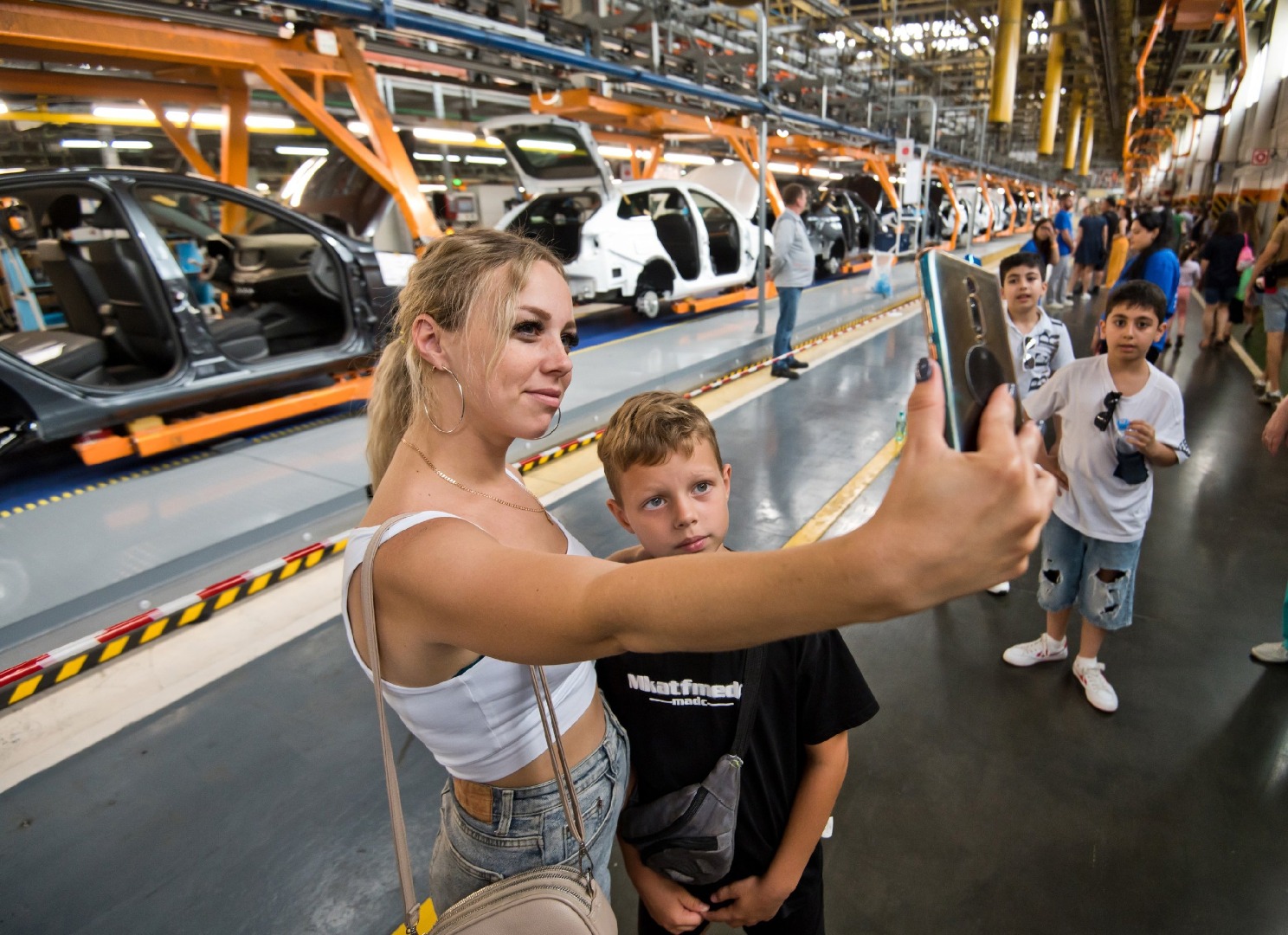 photo-https://static.lada.ru/files/sd/573359591/gallery/51068e74-04d3-44a7-8cc6-47c033925eb9.jpeg