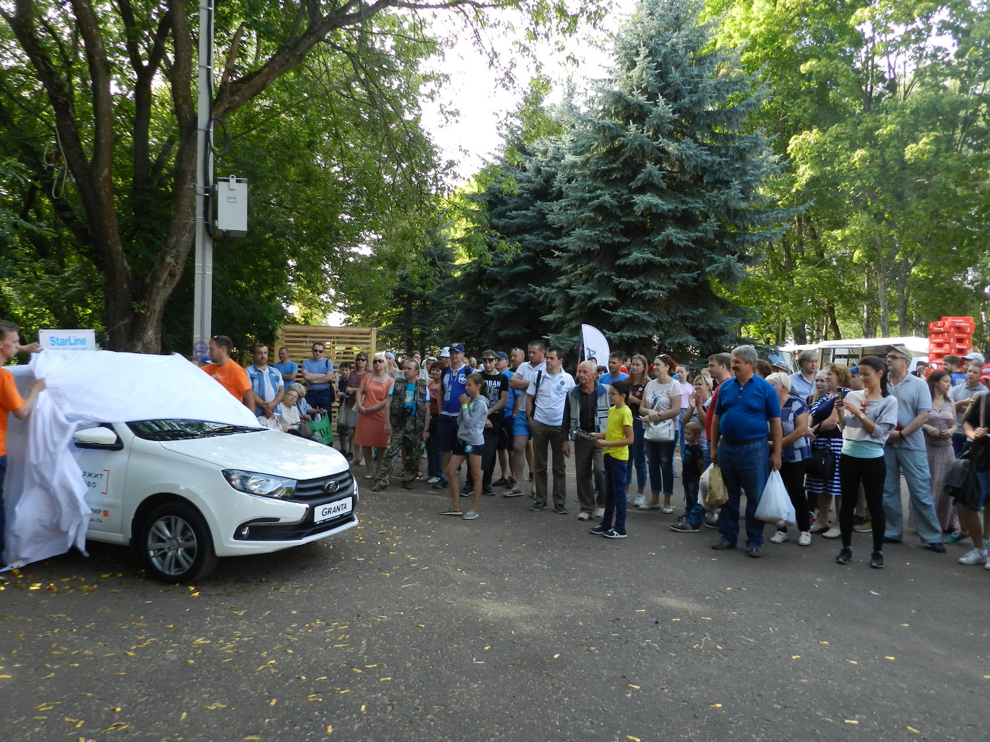 photo-https://static.lada.ru/files/sd/584111993/gallery/4338337.jpeg