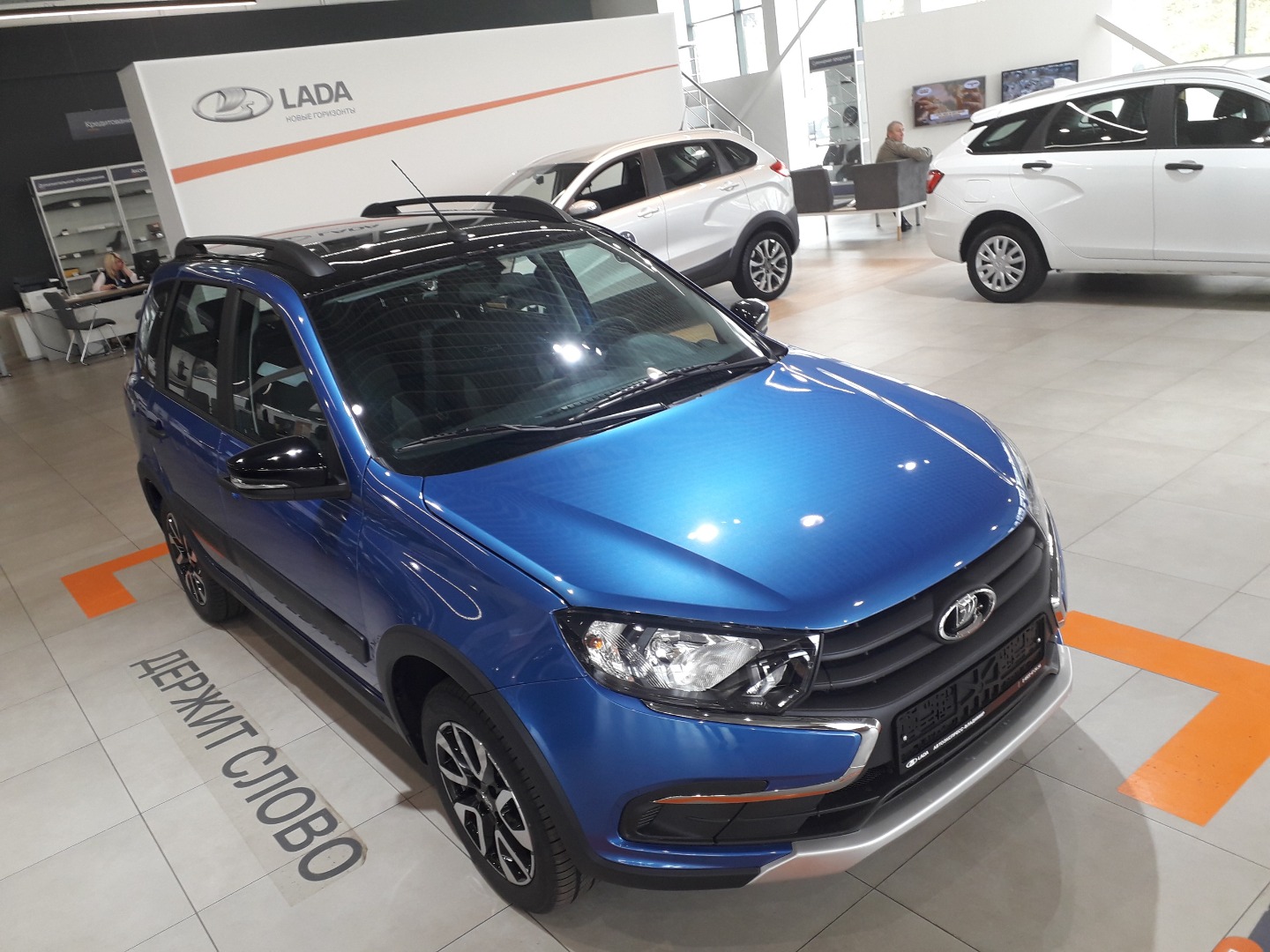 photo-https://static.lada.ru/files/sd/584111993/gallery/6507000.jpeg