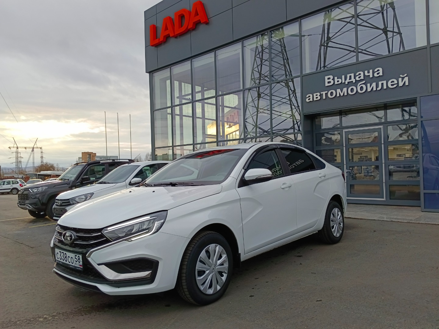 Lada (ВАЗ) VESTA за 1600000 руб. - Автомобили с пробегом - ВИКИНГИ - дилер  LADA в г. Тольятти