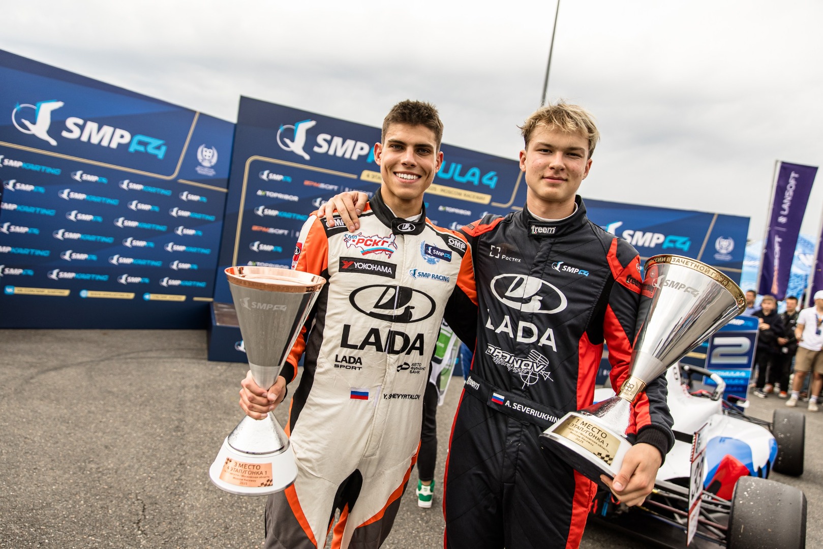 photo-https://static.lada.ru/images/v6/press-releases/DG3_8380_resized.jpg