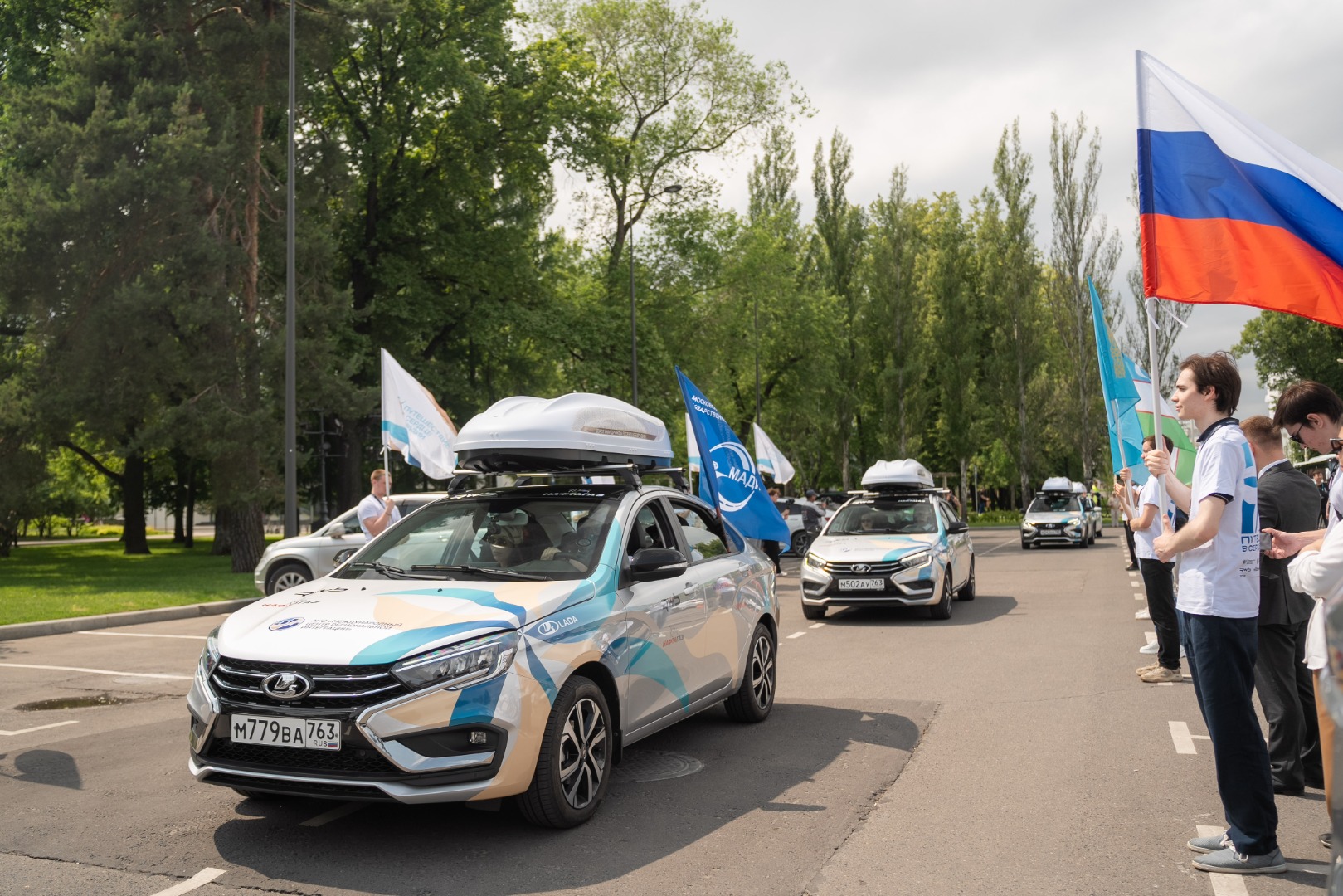 photo-https://static.lada.ru/images/v6/press-releases/FOX07729.jpg