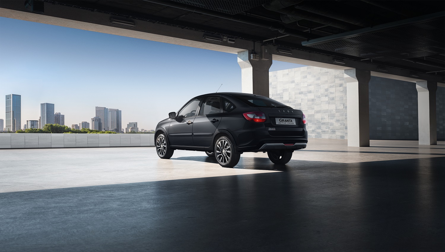 photo-https://static.lada.ru/images/v6/press-releases/LADA%20Granta%20Active%20Cross_3.jpg