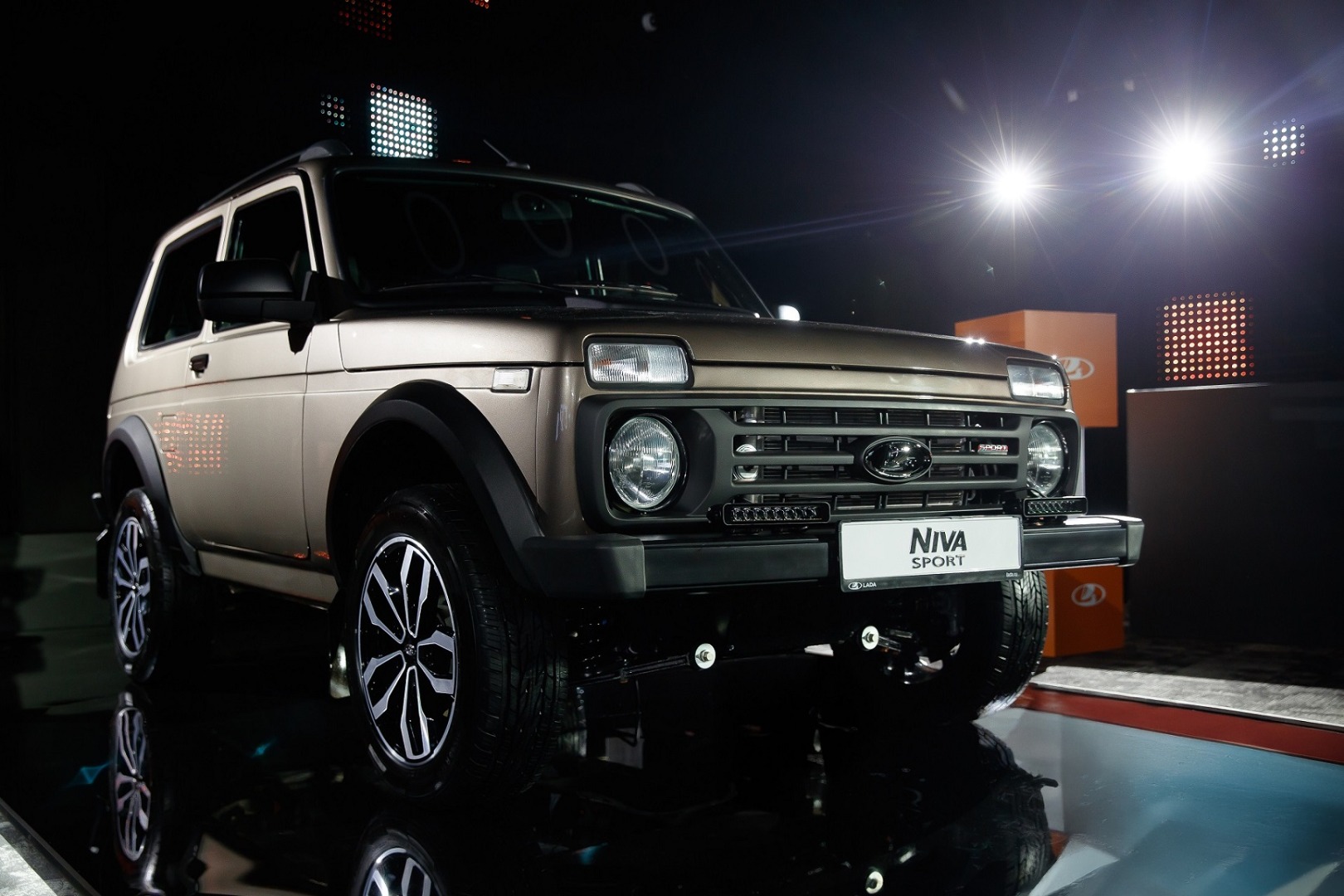 photo-https://static.lada.ru/images/v6/press-releases/LADA%20NIVA%20Sport.jpg