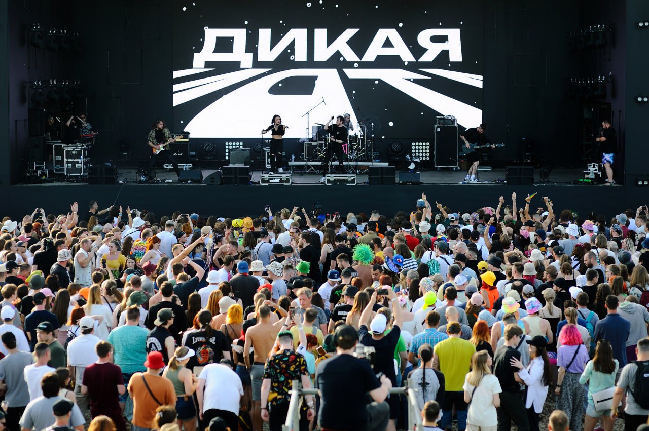 photo-https://static.lada.ru/images/v6/press-releases/Photo_Fest.jpg